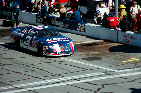 NASCAR Busch Series Dale Earnhardt Jr. 3 AC Delco repairs 1999 Busch Series NAPA Auto Parts 300 aDaytona International Speedway