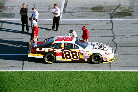 NASCAR Cup Series Dale Jarrett 88 UPS Ford Taurus qualifying 2003 Daytona 500.