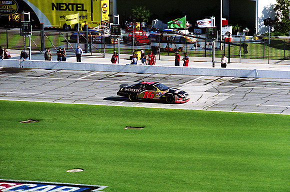 NASCAR Greg Biffle 16 Ameriquest Ford Fusion qualifying 2007 Daytona 500