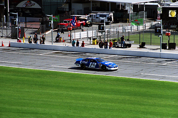 NASCAR Ryan Newman 12 Alltel Dodge Charger qualifying 2007 Daytona 500