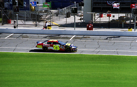 NASCAR Casey Mears 25 National Guard GMAC Chevy Monte Carlo SS qualifying 2007 Daytona 500
