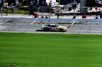 NASCAR Bobby Labonte 43 Cheerios/Betty Crocker Dodge Charger qualifying 2007 Daytona 500