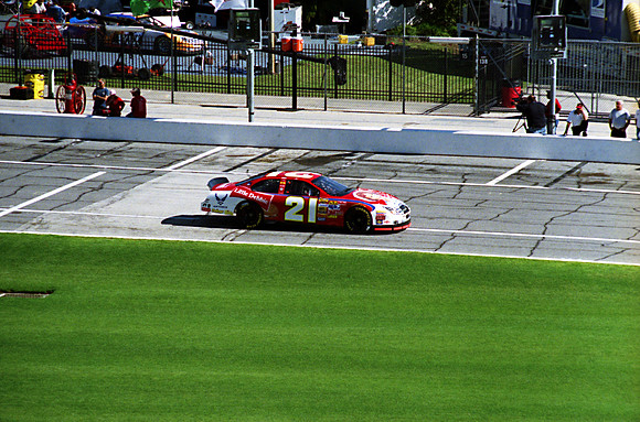 NASCAR Ken Schrader 21 Little Debbie Snack Cakes Ford Fusion qualifying 2007 Daytona 500