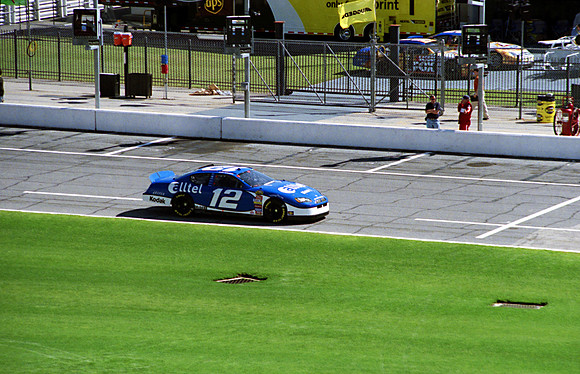 NASCAR Ryan Newman 12 Alltel Dodge Charger qualifying 2007 Daytona 500