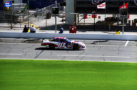 NASCAR Scott Riggs 10 Valvoline Stanley Tools Dodge Charger qualifying 2007 Daytona 500
