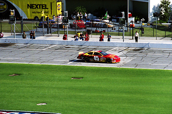NASCAR Kyle Petty 45 Georgia-Pacific Brawny Dodge Charger qualifying 2007 Daytona 500