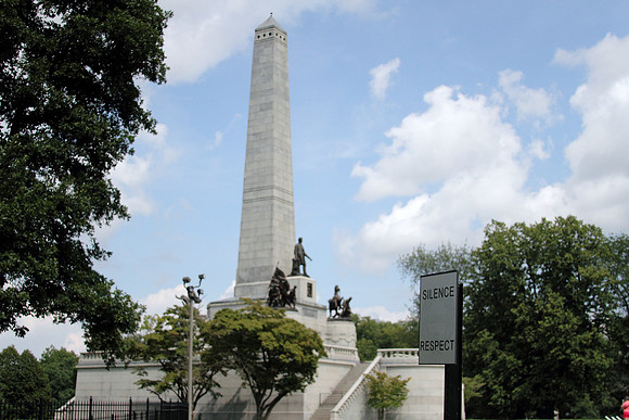 Silence, Respect Sign Lincoln's Tomb Springfield, Illinois